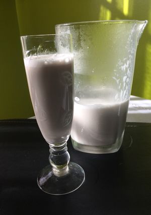 Una foto de Leche de nuez 🥜🥜