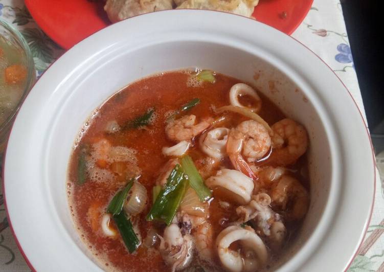 Cara Gampang Menyiapkan Asam manis seafood yang Bisa Manjain Lidah