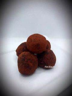 Una foto de Bolas energéticas de cacao sin azúcar