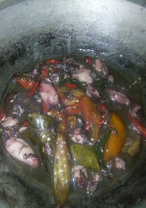 Foto resep Cumi hitam pedas simple