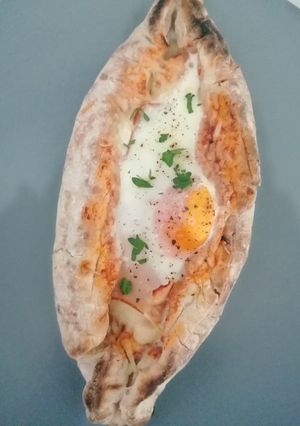Φωτογραφία της συνταγής Πεϊνιρλί με καραμολέγκος❤️