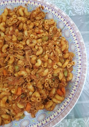 صورة لوصفة معكرونة حمراء بالدجاج