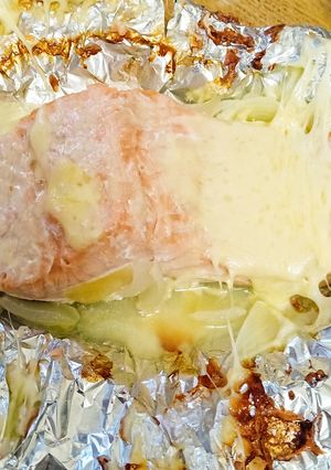Hình của món Cá hồi nướng phô mai.