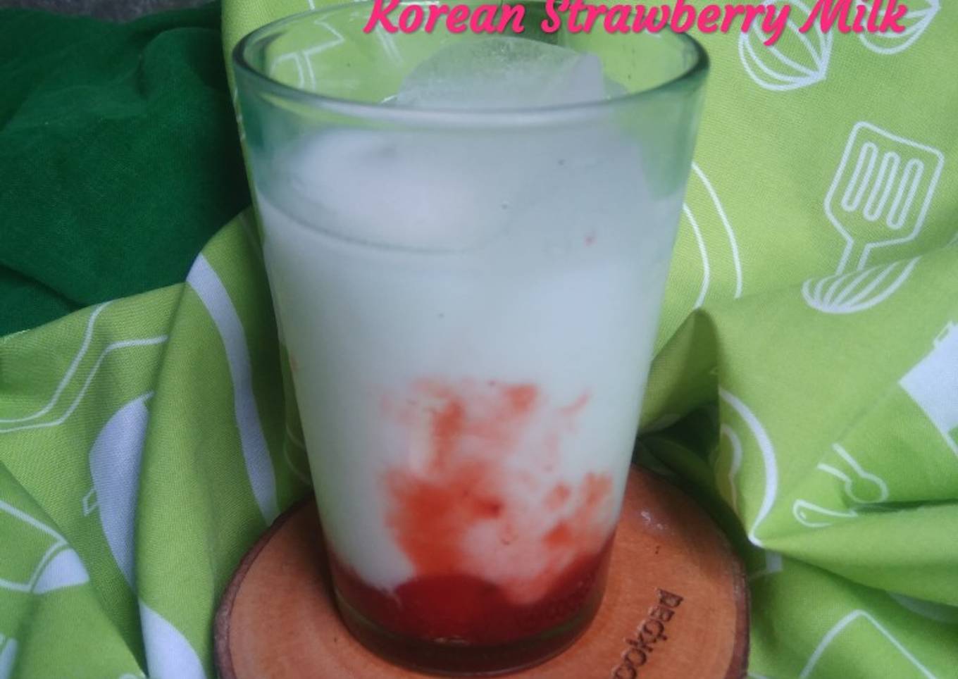 Korean Strawberry Milk