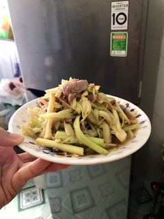 Hình của món Bồn bồn xào thịt.