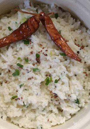 A picture of Curd rice with fry curd chilli.