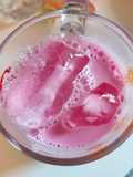 Nom yen (Sweet pink-cool milk): นมเย็น
