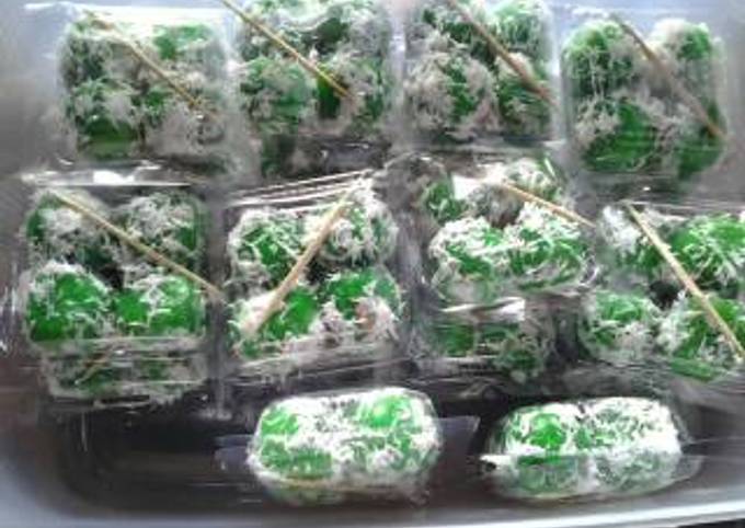 Bagaimana Membuat Klepon Ubi Ekonomis Anti Gagal