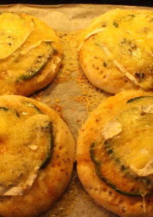 Una foto de Pizzetas nocturnas