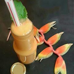 A picture of Papaya smoothie.