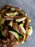 Tumis daging sapi Zukini lada hitam