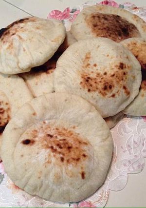 صورة لوصفة طريقة عمل خبز عربي مضمون
