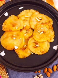 मावा माल पुआ (Mawa malpua recipe in hindi) रेसिपी मुख्य फोटो