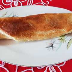 Una foto de Hojaldre de queso y olivas