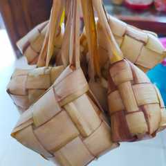 Ketupat lebaran রেসিপির প্রধান ছবি
