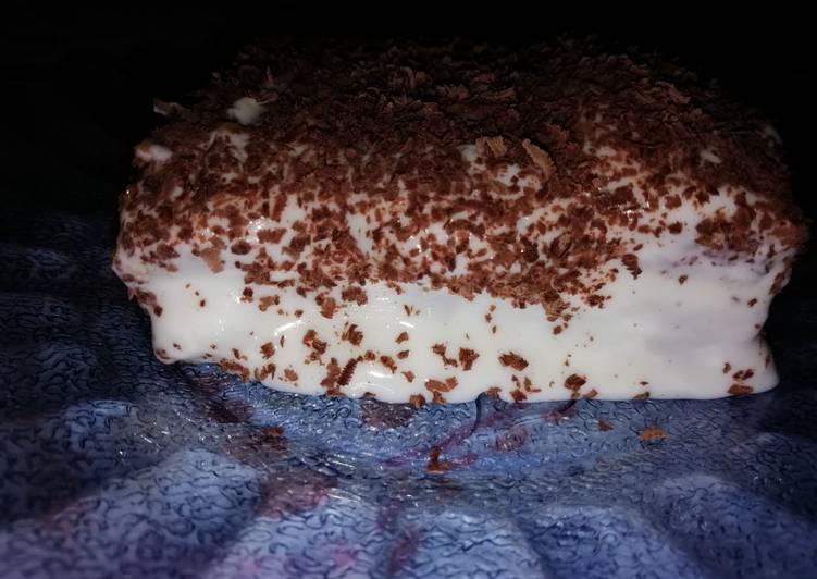 Tiramisú fácil y económico