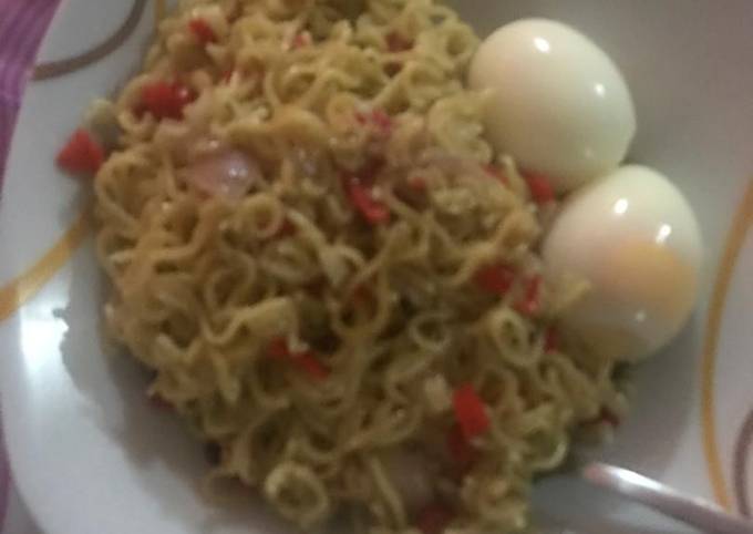 Peppered Noodles and Boiled egg Recipe by Seun Tuyo - Cookpad