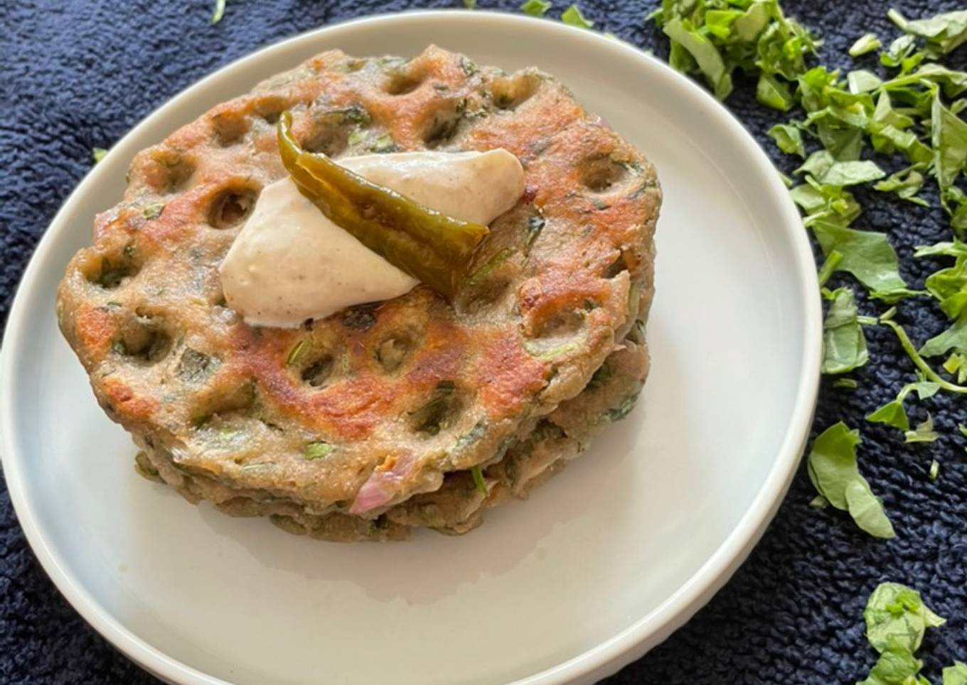 Methi Jowar Thalipeeth