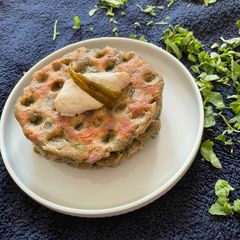 A picture of Methi Jowar Thalipeeth.