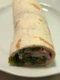 Tortilla lattuga saltata e prosciutto