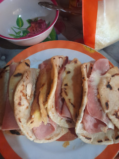 Una foto de Tacos 🌮 con jamón