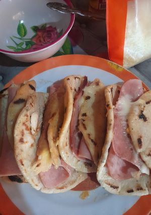 Una foto de Tacos 🌮 con jamón