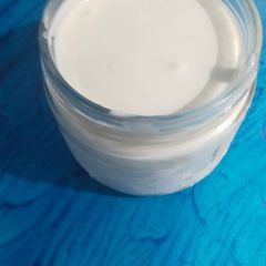 A picture of Homemade mayonnaise.