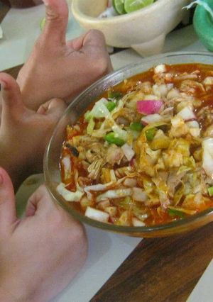 Una foto de Pozole