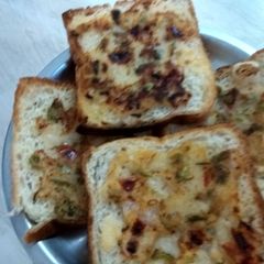 A picture of Suji toast.