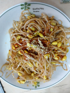 韓式小菜：涼拌黃豆芽 的食譜成品照片