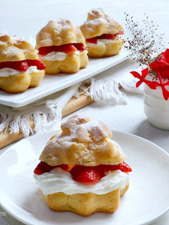 Foto resep Kue Sus Kokoh - Choux Strawberry