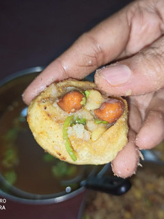 ফুচকা (Fuchka recipe in bengali) রেসিপির প্রধান ছবি