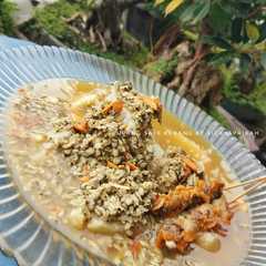 A picture of Lontong Kupang Asli Surabaya 🍜.