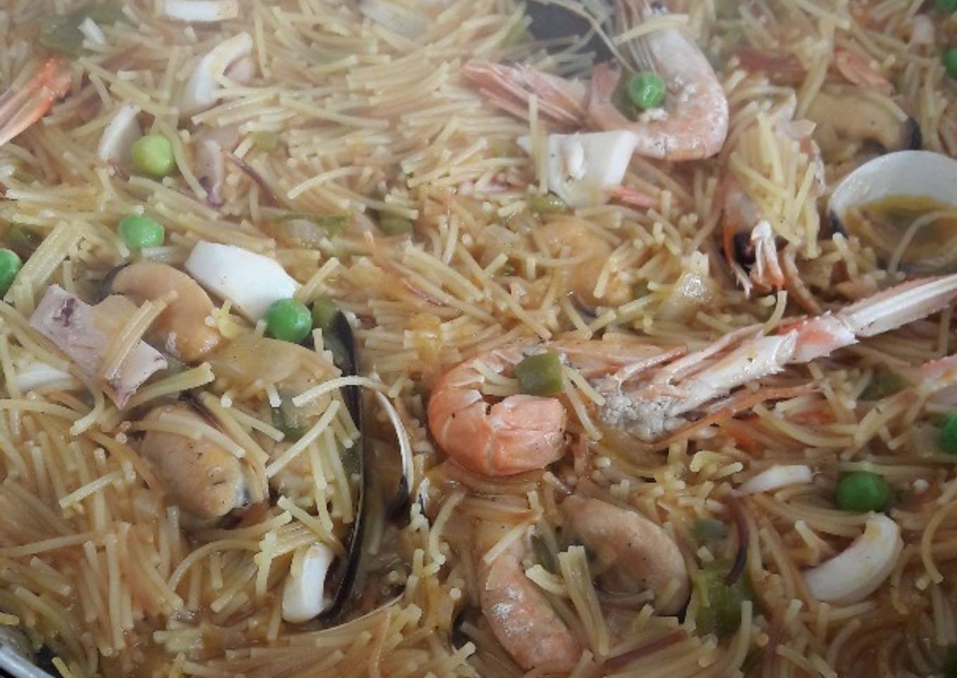 Fideuá mediterránea