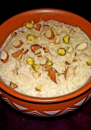 पिस्ता, बादाम मिक्स खीर (Pista,badam mix kheer recipe in hindi) रेसिपी मुख्य फोटो