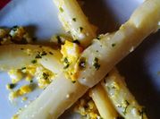Une photo de asperge blanche