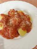 Gnocchi de queso con tomate y atún Exprés