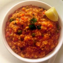 A picture of Tangy tomato masala oats.