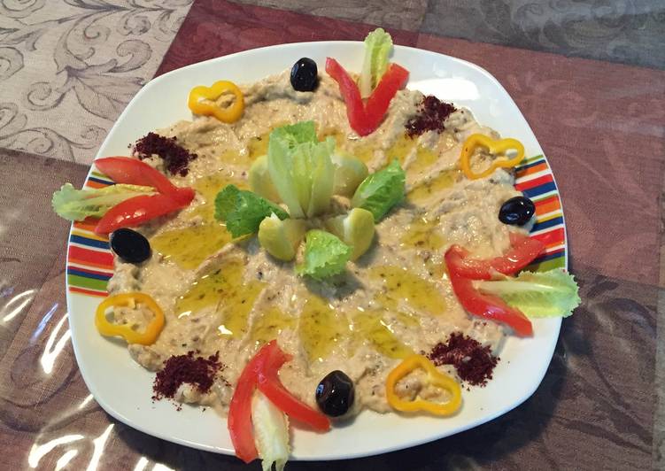 طريقة عمل بابا غنوج بالطحينية