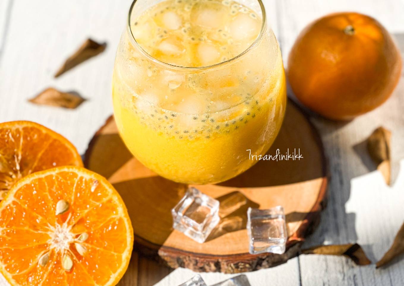 Es nutrisari yakult selasih
