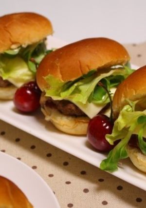 A picture of Cute Mini Hamburgers for Kids.