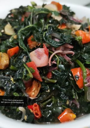 Foto resep Tumis daun pepaya cumi asin pedas