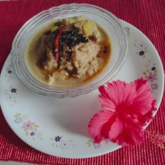 A picture of Ash gourd/Petha curry in Udupi style.