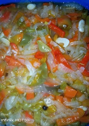 Una foto de Escabeche de morrón y cebolla...a mi manera