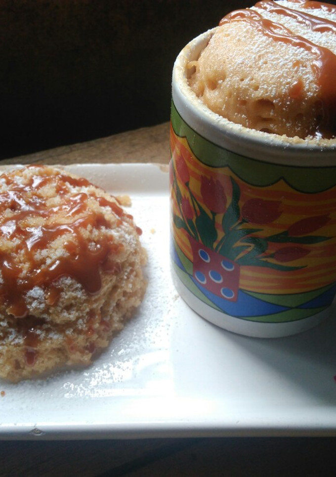 Una foto de Torta individual en taza de dulce de leche en dos minutos ☕
