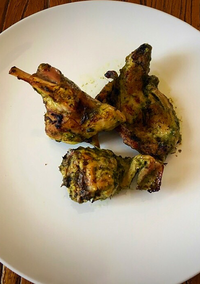 Una foto de Conejo al horno con mojo