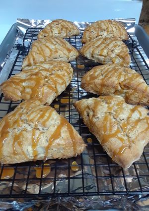 A picture of Caramel Apple Scones.