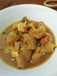 Foto resep Oseng kikil sapi pedas #SeninSemangat #BikinRamadanBerkesan