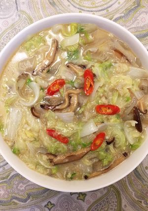 簡單的魚翅頭滷白菜 的食譜成品照片