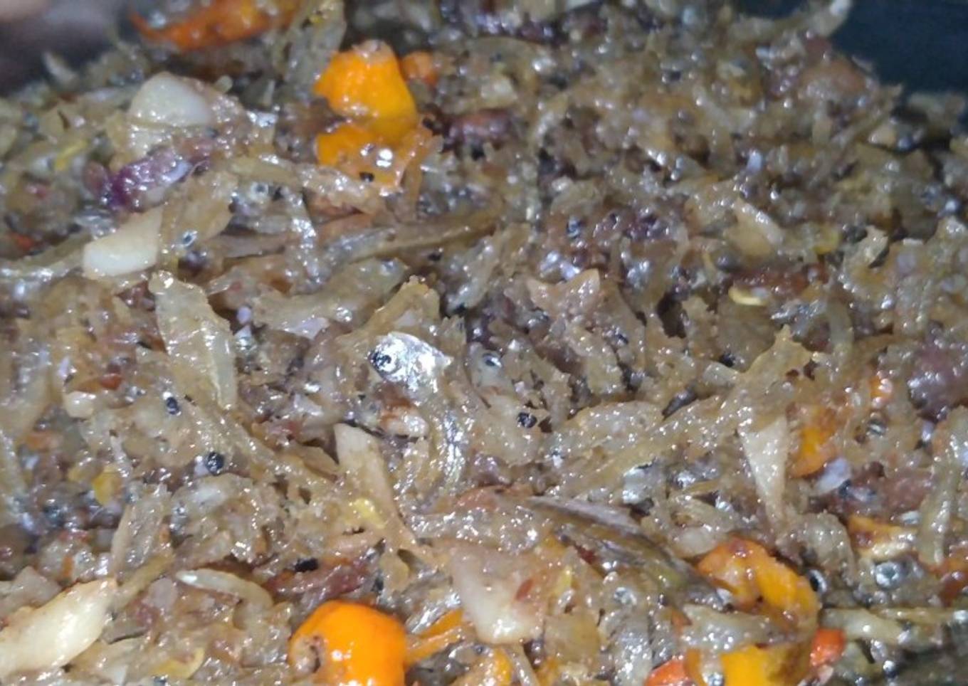 Ikan teri sambal goreng bawang